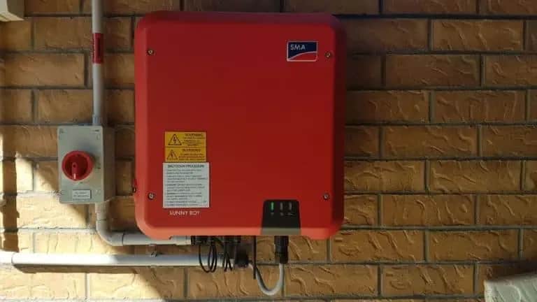 Fotowoltaika 1 czy 3 fazowa: Uniknij kosztownych błędów przy wyborze instalacji