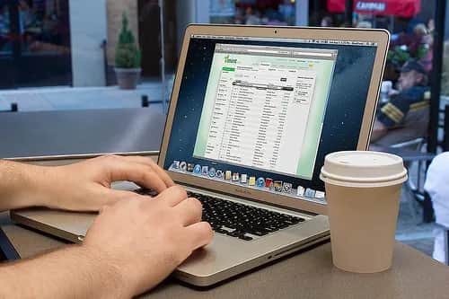 Ile prądu bierze komputer? Sprawdź, ile zapłacisz za energię